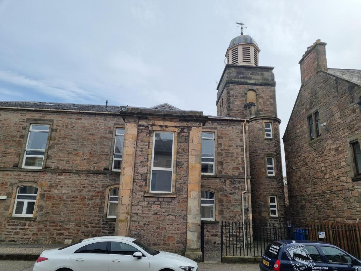 Stunning Spacious Apartment On River Ness Inverness Exterior foto